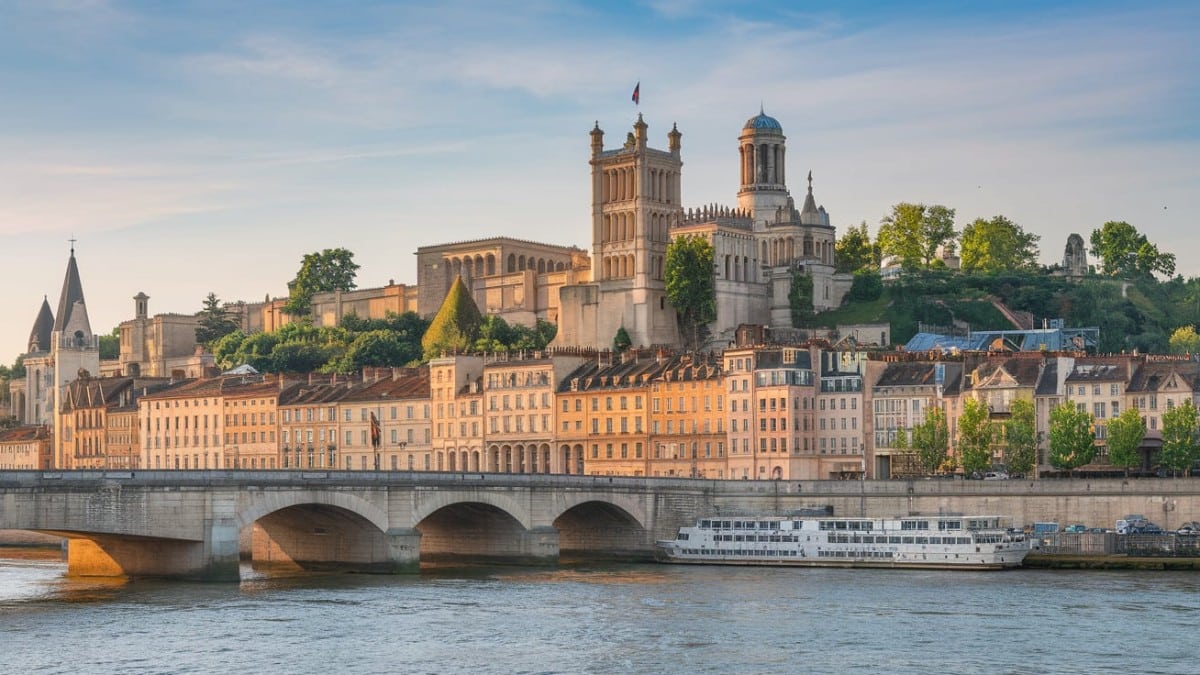 Panorama de Lyon au soleil